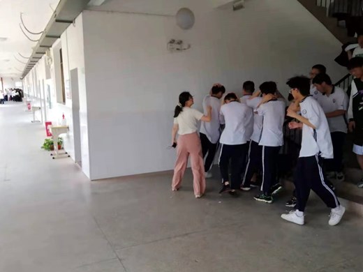 f69b7925b7a******9350a956ba570308.jpg f69b7925b7a******9350a956ba570308.jpg