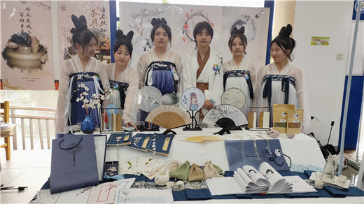 fd8f691753e24e86a1474e915ba1ef2f.jpg fd8f691753e24e86a1474e915ba1ef2f.jpg