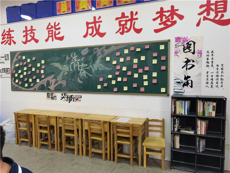 40fb8b7653dd41cf852f96269d3ec2d8.jpg 40fb8b7653dd41cf852f96269d3ec2d8.jpg