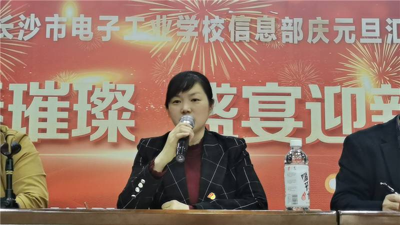 8c5211d51dc141b88bbecb45164f835b.jpg 8c5211d51dc141b88bbecb45164f835b.jpg