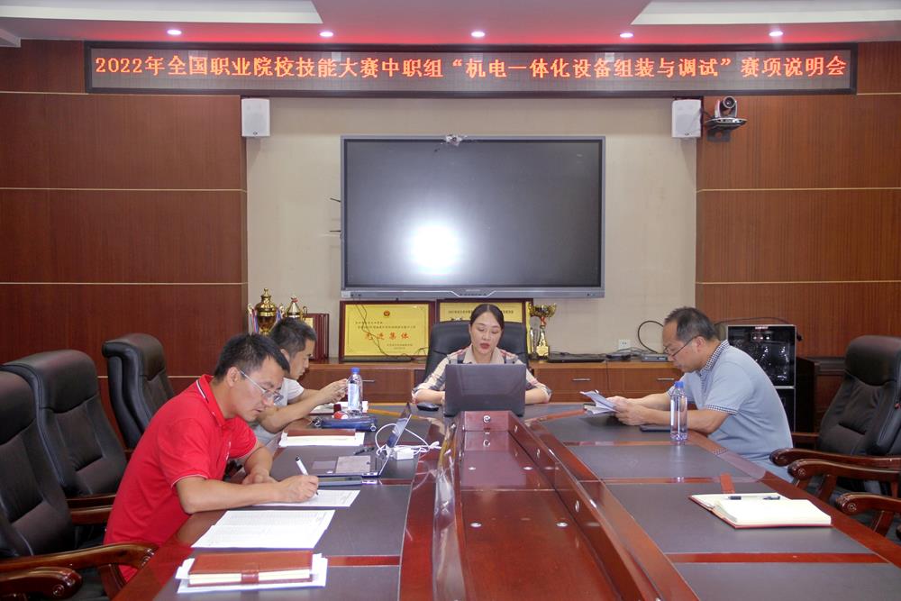 73d12d4a36d04d7fbd387299f1903116.jpg 73d12d4a36d04d7fbd387299f1903116.jpg