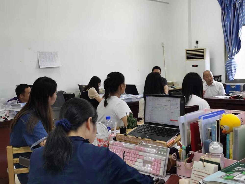 7e995382093a4a298b1d9f3a0a9dede2.jpg 7e995382093a4a298b1d9f3a0a9dede2.jpg