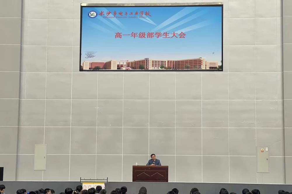 4ed39d46969a4a75a8e1bfda68c47d52.jpg 4ed39d46969a4a75a8e1bfda68c47d52.jpg