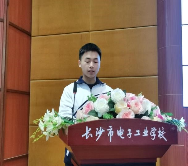 0fd3e4d8c40e4a88adf25e5cb6968939.jpg 0fd3e4d8c40e4a88adf25e5cb6968939.jpg