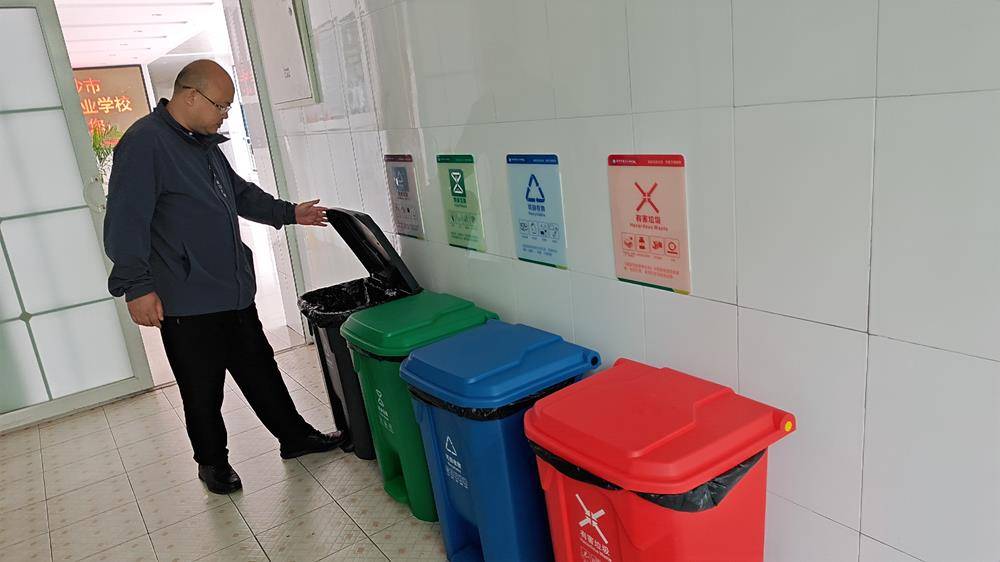 feb34b24a84c48e8868391f5c7e22574.jpg feb34b24a84c48e8868391f5c7e22574.jpg