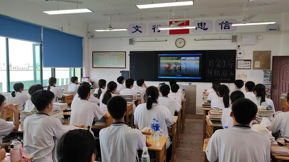 39d1e5d0fb474a6e9dbf7a7b96d97508.jpg 39d1e5d0fb474a6e9dbf7a7b96d97508.jpg