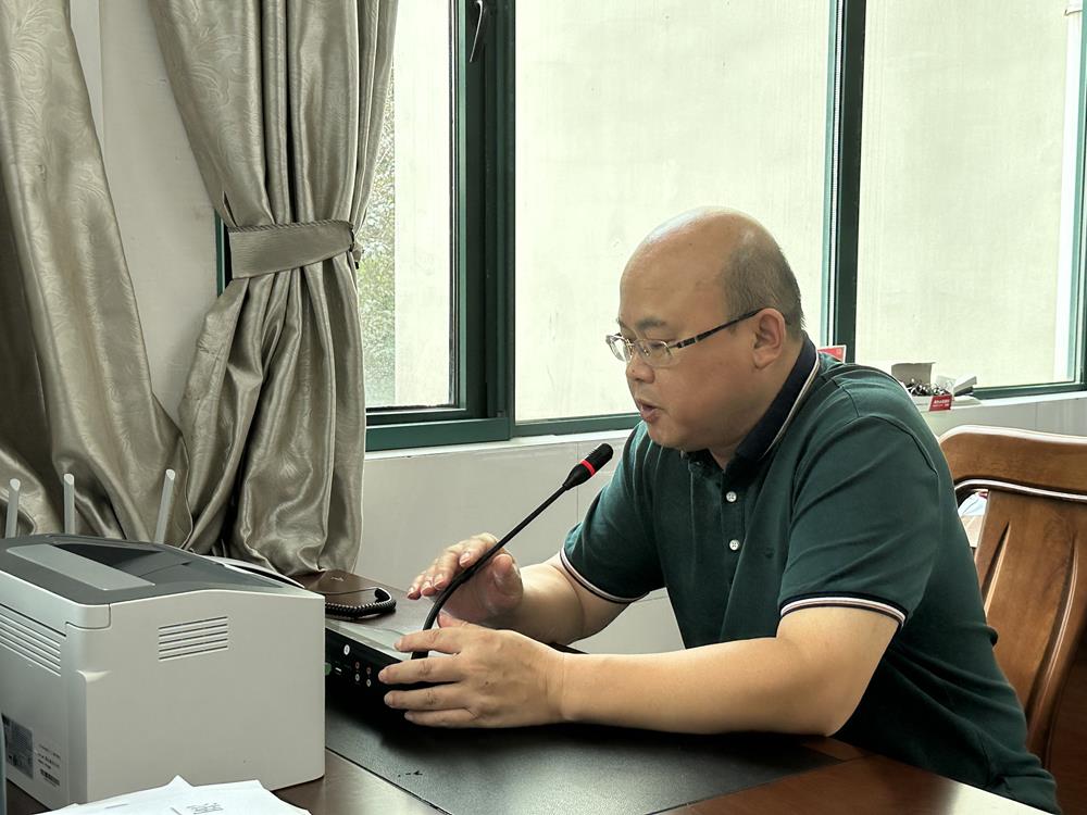 b26b934bd4aa49f1a46c88994e104de4.jpg b26b934bd4aa49f1a46c88994e104de4.jpg