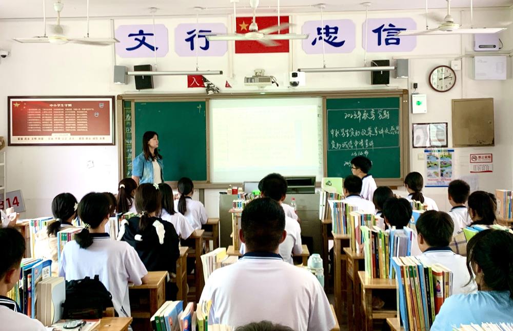 b8dee6dd1b3e4163af9a9bebbf8cec61.jpg b8dee6dd1b3e4163af9a9bebbf8cec61.jpg