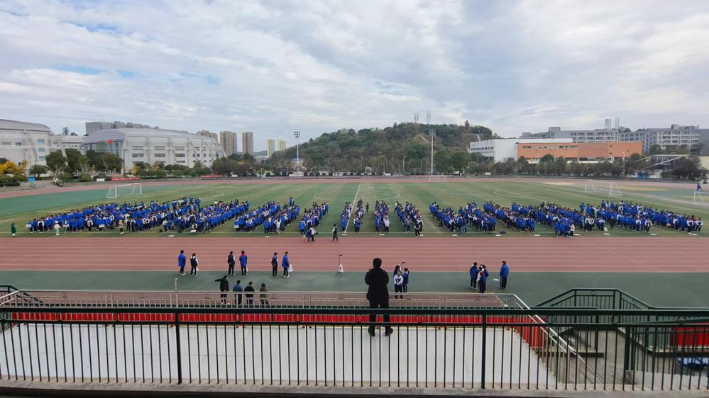 da90c48f171941c6a7d3cb6961777319.jpg da90c48f171941c6a7d3cb6961777319.jpg